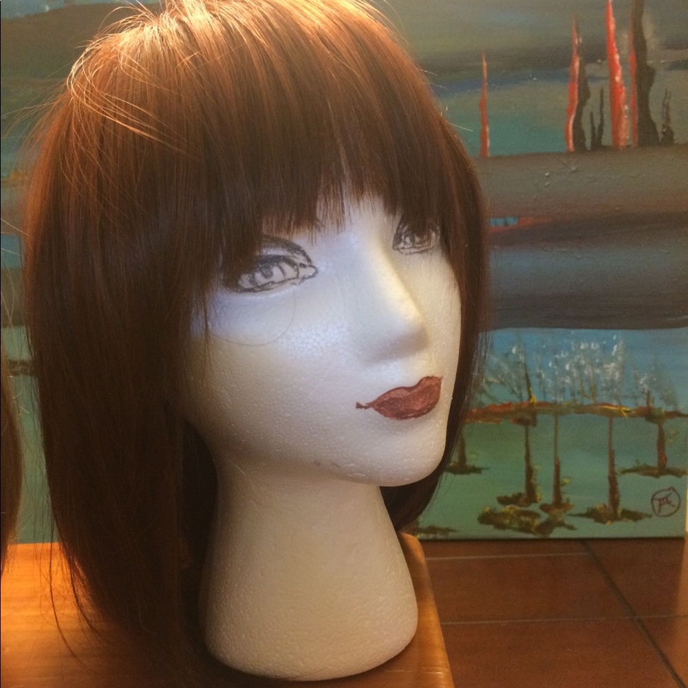 Adjustable Wig Moves Better Than Human Hair - Picture 1 of 7